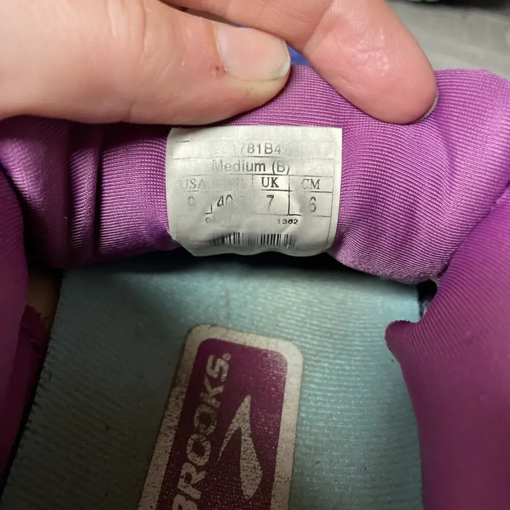 Brooks Launch 9 Lightweight Breathable Running Shoe Blue/Purple/White Womens 9